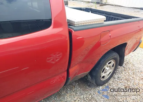 2010 Toyota Tacoma z USA, uszkodzony, nr VIN 5TETX4CN4AZ682471